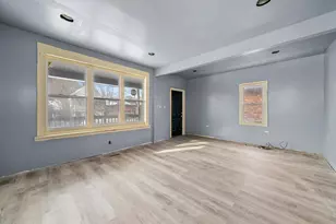 8545 S Saginaw Ave, Chicago, IL 60617 - Photo 5