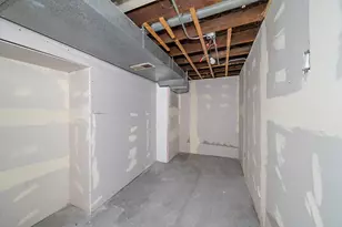 8545 S Saginaw Ave, Chicago, IL 60617 - Photo 21