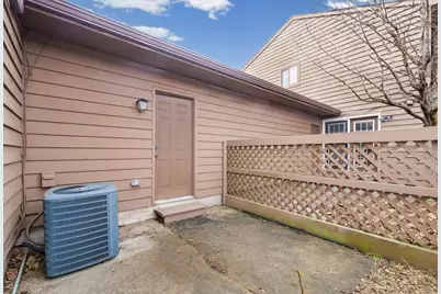 2111 Sunview Drive #2111, Champaign, IL 61821 - Photo 25