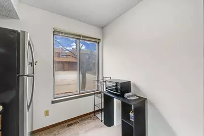 2111 Sunview Drive #2111, Champaign, IL 61821 - Photo 11