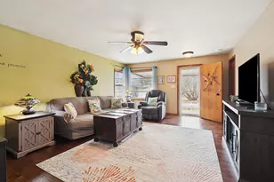 16 Anderson Ave, Joliet, IL 60433 - Photo 5
