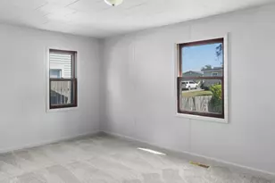 913 Forrest St, Danville, IL 61832 - Photo 15