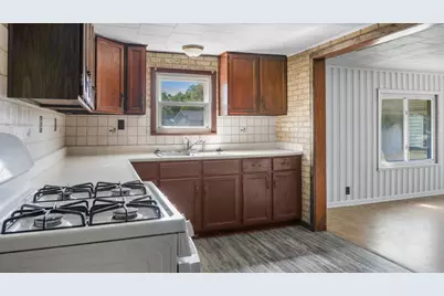 913 Forrest Street, Danville, IL 61832 - Photo 9