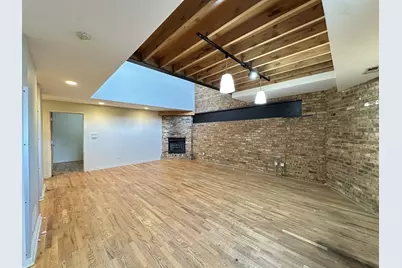 933 W Irving Park Road #C, Chicago, IL 60613 - Photo 7