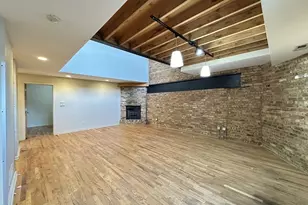 933 W Irving Park Rd, Chicago, IL 60613 - Photo 7