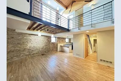 933 W Irving Park Road #C, Chicago, IL 60613 - Photo 5