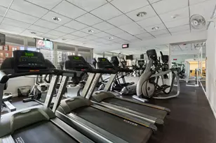 111 E Chestnut St, Chicago, IL 60611 - Photo 19