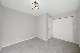 2208 W Diversey Ave, Chicago, IL 60647 - Photo 15