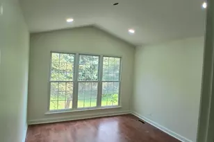 1150 Regency Dr, Schaumburg, IL 60193 - Photo 11