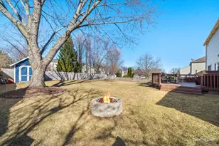 102 Chelsea Ave, Sugar Grove, IL 60554 - Photo 23