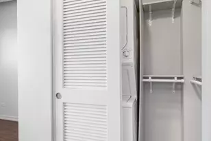 1325 W Wilson Ave, Chicago, IL 60640 - Photo 7