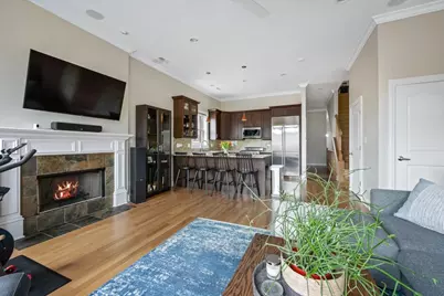 1031 W Newport Avenue #3, Chicago, IL 60657 - Photo 5