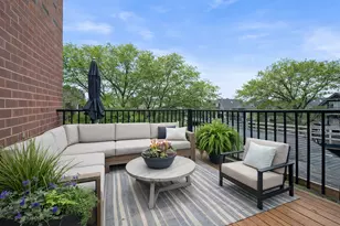 1031 W Newport Ave, Chicago, IL 60657 - Photo 21