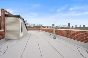 1031 W Newport Ave, Chicago, IL 60657 - Photo 23