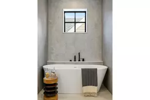 3446 N Oakley Ave, Chicago, IL 60618 - Photo 23