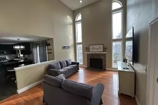 29 Ivanhoe Ln, Cary, IL 60013 - Photo 13