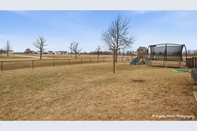 1829 Leatherleaf Trail, Hebron, IL 60034 - Photo 3