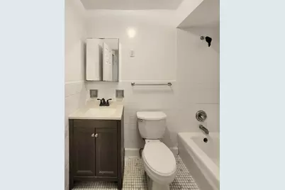 2007 W Touhy Avenue #108, Chicago, IL 60645 - Photo 7