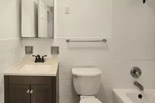 2007 W Touhy Ave, Chicago, IL 60645 - Photo 7