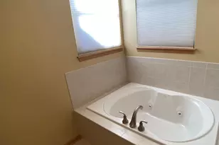 2450 Abbey Dr, Darien, IL 60561 - Photo 25