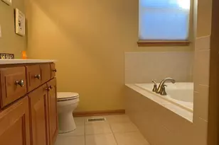 2450 Abbey Dr, Darien, IL 60561 - Photo 27