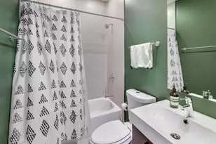 1634 N Wolcott Ave, Chicago, IL 60622 - Photo 17