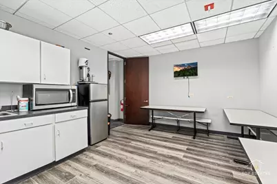 900 National Parkway, Schaumburg, IL 60173 - Photo 9