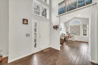 91 Manchester Drive, Buffalo Grove, IL 60089 - Photo 7