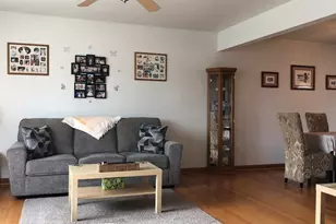 2319 Taylor St, Joliet, IL 60435 - Photo 7