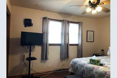 2319 Taylor Street, Joliet, IL 60435 - Photo 31