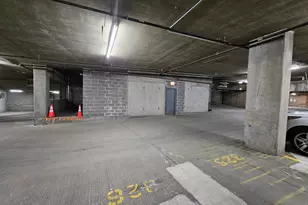 400 W Ontario St, Chicago, IL 60654 - Photo 31