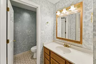 522 E Algonquin Rd, Schaumburg, IL 60173 - Photo 11