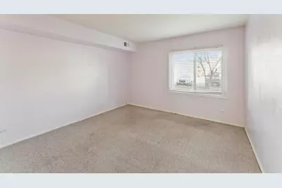 522 E Algonquin Road #113, Schaumburg, IL 60173 - Photo 9