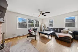 5813 Dunham Rd, Downers Grove, IL 60516 - Photo 9