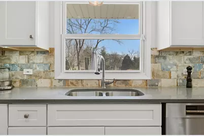 5813 Dunham Road, Downers Grove, IL 60516 - Photo 19