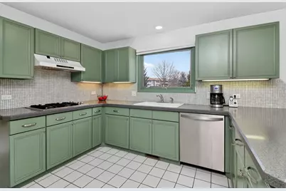 1518 Pine View Court, Darien, IL 60561 - Photo 7