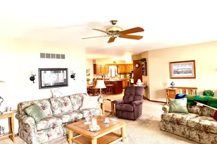 1131 Briar Ct, Ottawa, IL 61350 - Photo 3