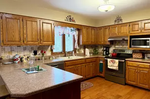 1131 Briar Ct, Ottawa, IL 61350 - Photo 9