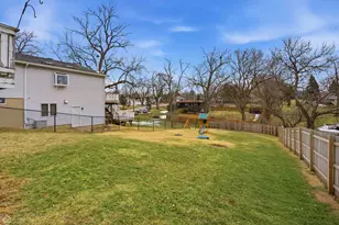 27071 N Ridge St, Wauconda, IL 60084 - Photo 31