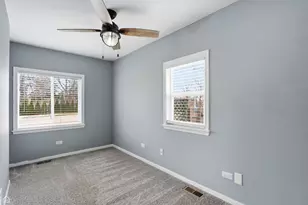 27071 N Ridge St, Wauconda, IL 60084 - Photo 5