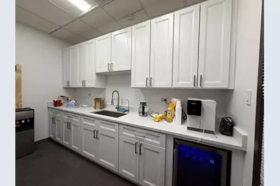 450 E Higgins Road, Elk Grove Village, IL 60007 - Photo 17