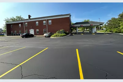 450 E Higgins Road, Elk Grove Village, IL 60007 - Photo 13