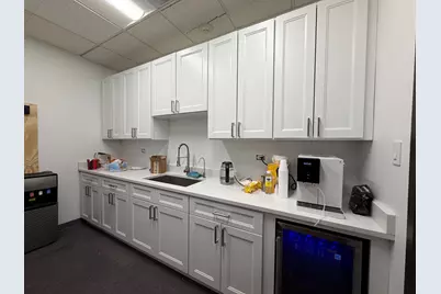 450 E Higgins Road, Elk Grove Village, IL 60007 - Photo 15