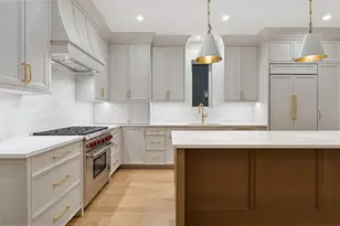 2023 W Augusta Blvd, Chicago, IL 60622 - Photo 3