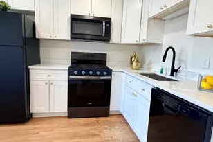 2308 Oakton St, Park Ridge, IL 60068 - Photo 5