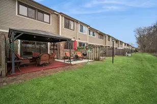 [Address not provided], Deerfield, IL 60015 - Photo 21