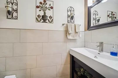 [Address not provided], Deerfield, IL 60015 - Photo 13