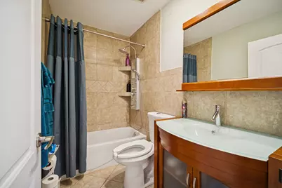 [Address not provided], Deerfield, IL 60015 - Photo 9