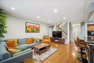 [Address not provided], Deerfield, IL 60015 - Photo 5