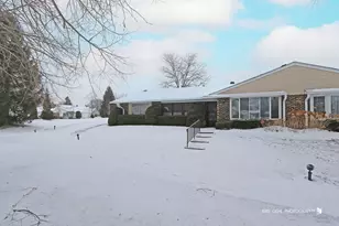 7302 Chevy Chase Ct, Fox Lake, IL 60020 - Photo 21